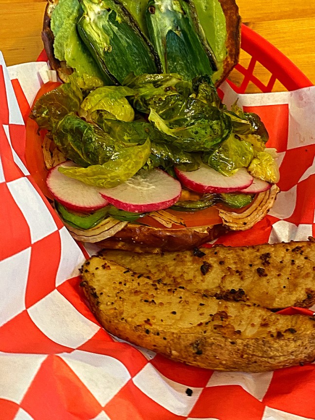 5DAE084D-8136-4B8C-BF82-CBA4F8D157A5_1_105_c